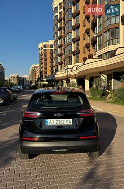 Хэтчбек Chevrolet Bolt EV 2022 в 