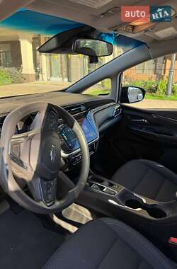 Хэтчбек Chevrolet Bolt EV 2022 в 
