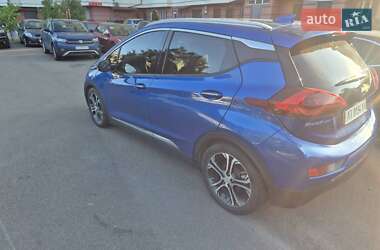 Хэтчбек Chevrolet Bolt EV 2017 в 