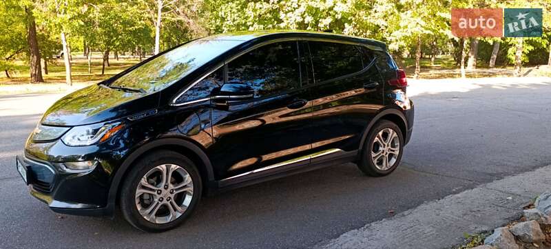 Хэтчбек Chevrolet Bolt EV 2017 в Запорожье
