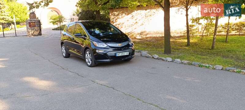 Хэтчбек Chevrolet Bolt EV 2017 в Запорожье