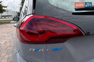 Хэтчбек Chevrolet Bolt EV 2018 в 