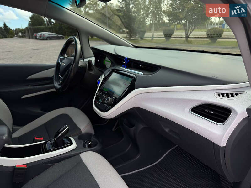 Хэтчбек Chevrolet Bolt EV 2018 в Ивано-Франковске