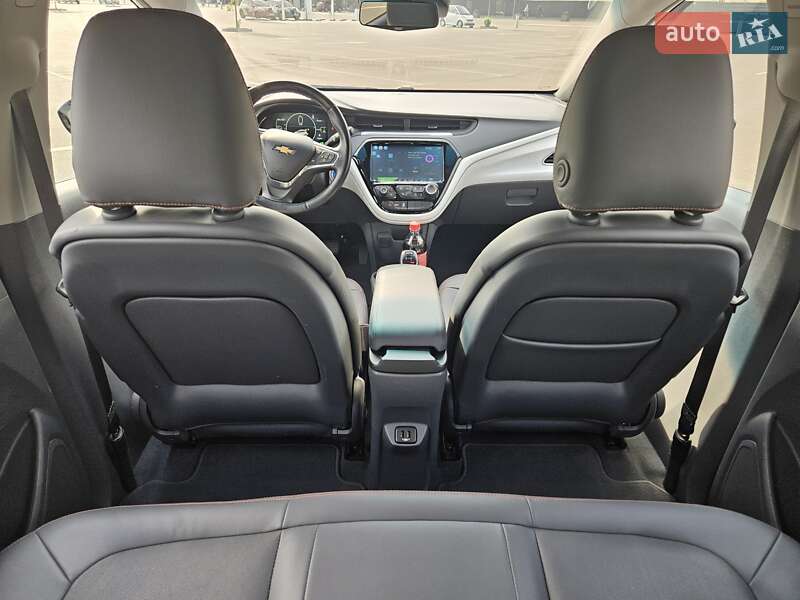 Хэтчбек Chevrolet Bolt EV 2018 в Киеве фото 31 Хэтчбек Chevrolet Bolt EV 2018 в Киеве
