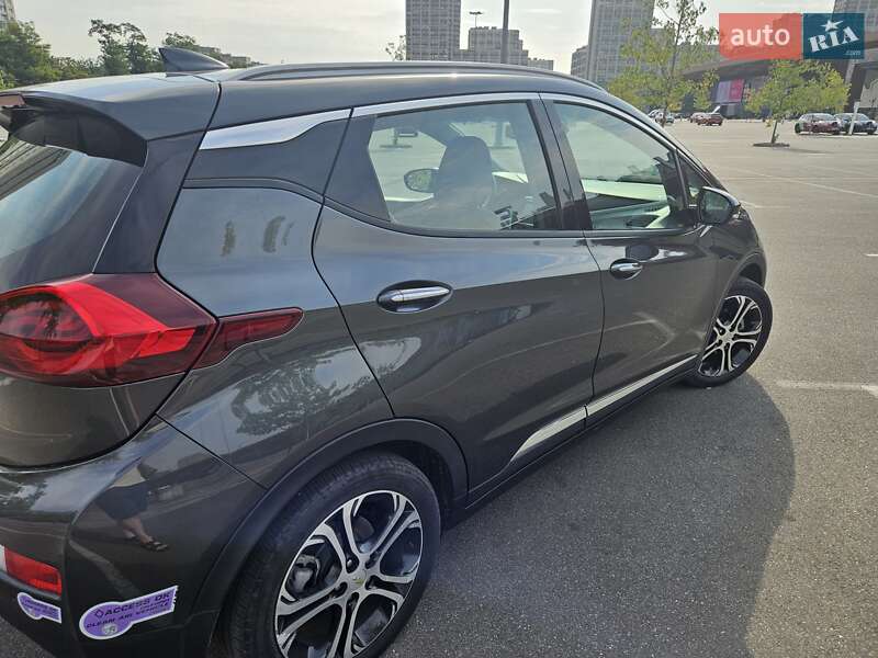 Хэтчбек Chevrolet Bolt EV 2018 в Киеве фото 44 Хэтчбек Chevrolet Bolt EV 2018 в Киеве