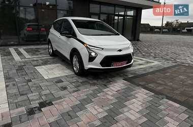 Хэтчбек Chevrolet Bolt EV 2022 в 