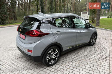 Хэтчбек Chevrolet Bolt EV 2019 в 