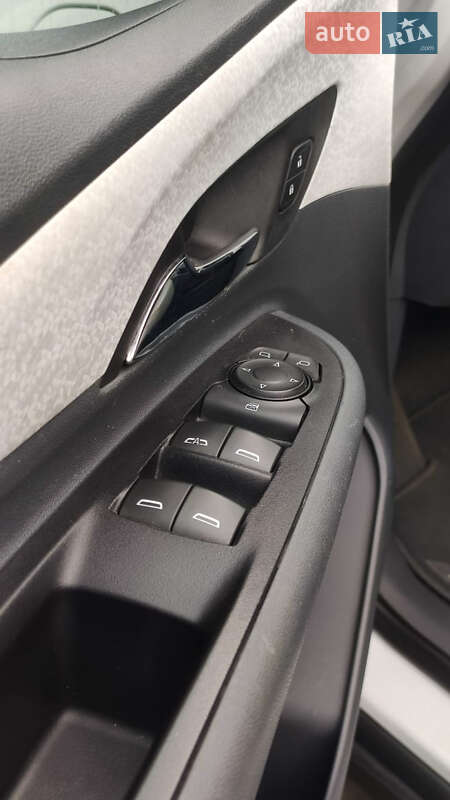 Хэтчбек Chevrolet Bolt EV 2018 в Дрогобыче