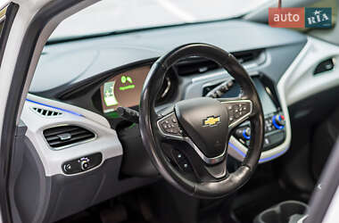 Хэтчбек Chevrolet Bolt EV 2017 в 