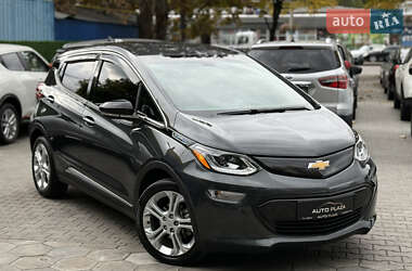 Хэтчбек Chevrolet Bolt EV 2017 в 