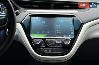Хэтчбек Chevrolet Bolt EV 2017 в 