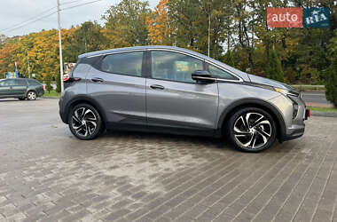 Хэтчбек Chevrolet Bolt EV 2022 в 
