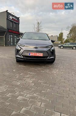 Хэтчбек Chevrolet Bolt EV 2022 в 