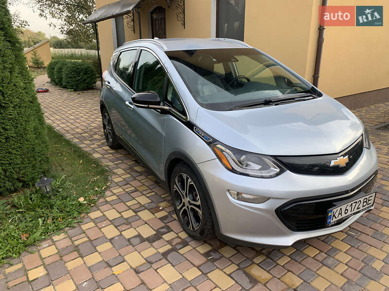Хэтчбек Chevrolet Bolt EV 2017 в Киеве
