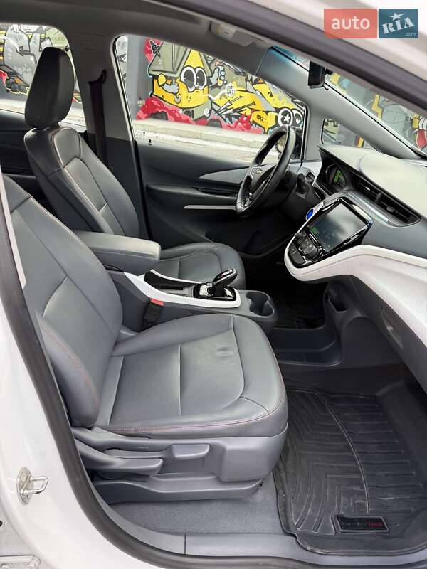 Хетчбек Chevrolet Bolt EV 2017 в Києві