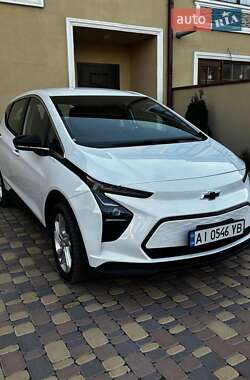 Хэтчбек Chevrolet Bolt EV 2023 в 