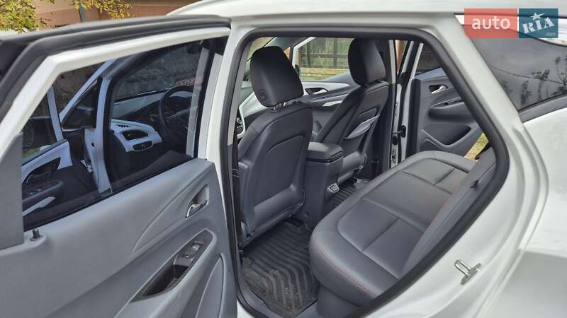Хэтчбек Chevrolet Bolt EV 2020 в Львове фото 9 Хэтчбек Chevrolet Bolt EV 2020 в Львове