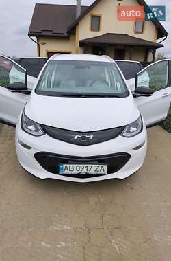 Хэтчбек Chevrolet Bolt EV 2017 в 