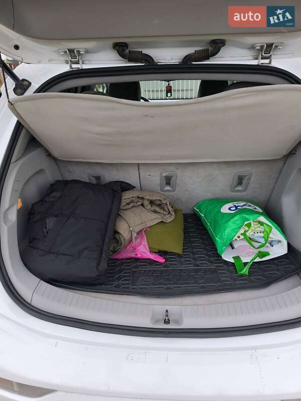 Хетчбек Chevrolet Bolt EV 2017 в Новояворівську