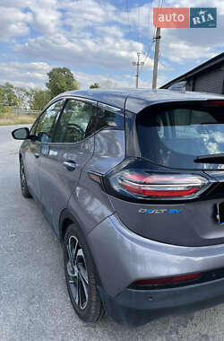 Хетчбек Chevrolet Bolt EV 2023 в  фото 8 Хетчбек Chevrolet Bolt EV 2023 в