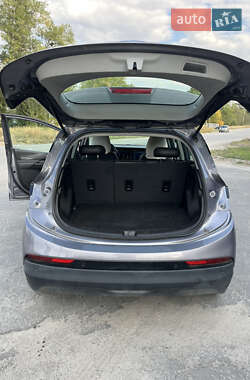Хетчбек Chevrolet Bolt EV 2023 в  фото 18 Хетчбек Chevrolet Bolt EV 2023 в