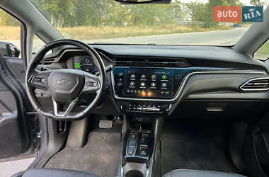 Хетчбек Chevrolet Bolt EV 2023 в  фото 27 Хетчбек Chevrolet Bolt EV 2023 в