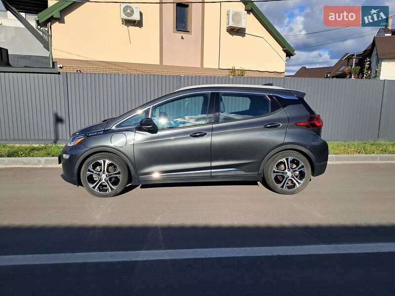 Хэтчбек Chevrolet Bolt EV 2017 в Львове фото 3 Хэтчбек Chevrolet Bolt EV 2017 в Львове