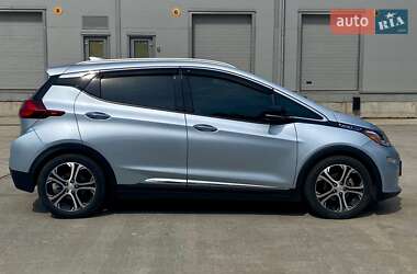 Хетчбек Chevrolet Bolt EV 2017 в 