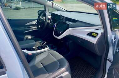 Хетчбек Chevrolet Bolt EV 2017 в 