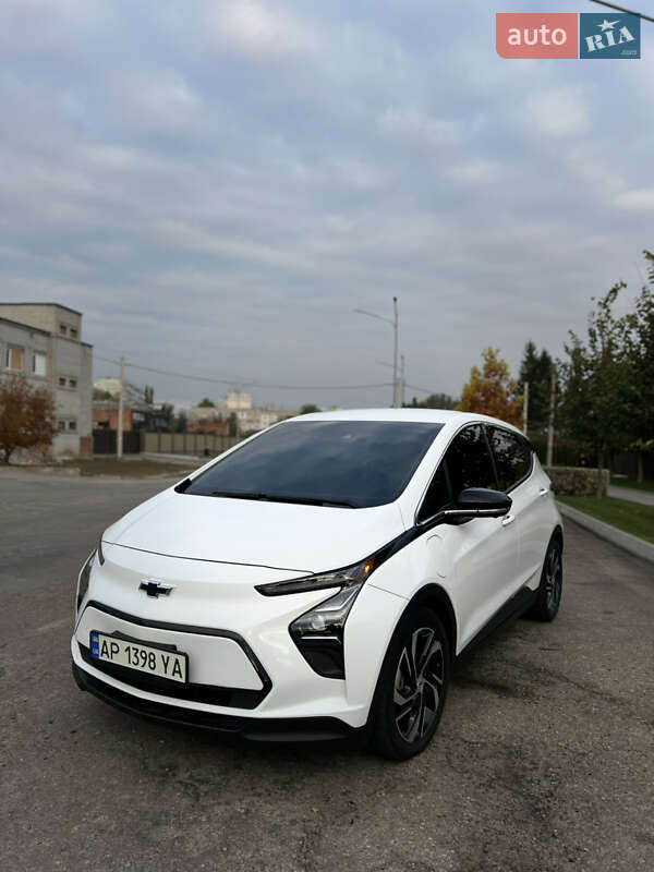 Хэтчбек Chevrolet Bolt EV 2023 в Запорожье фото 3 Хэтчбек Chevrolet Bolt EV 2023 в Запорожье