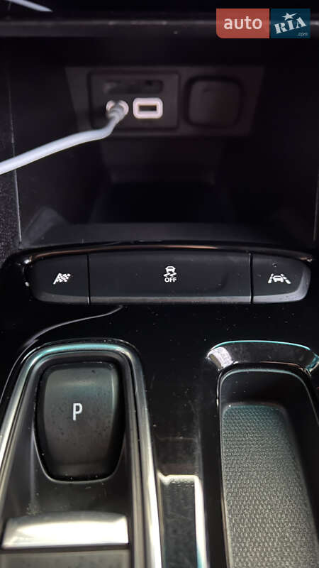 Хэтчбек Chevrolet Bolt EV 2023 в Запорожье фото 13 Хэтчбек Chevrolet Bolt EV 2023 в Запорожье