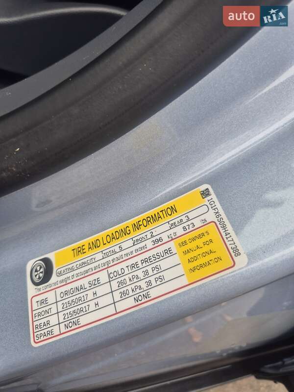 Хэтчбек Chevrolet Bolt EV 2017 в Киеве фото 5 Хэтчбек Chevrolet Bolt EV 2017 в Киеве