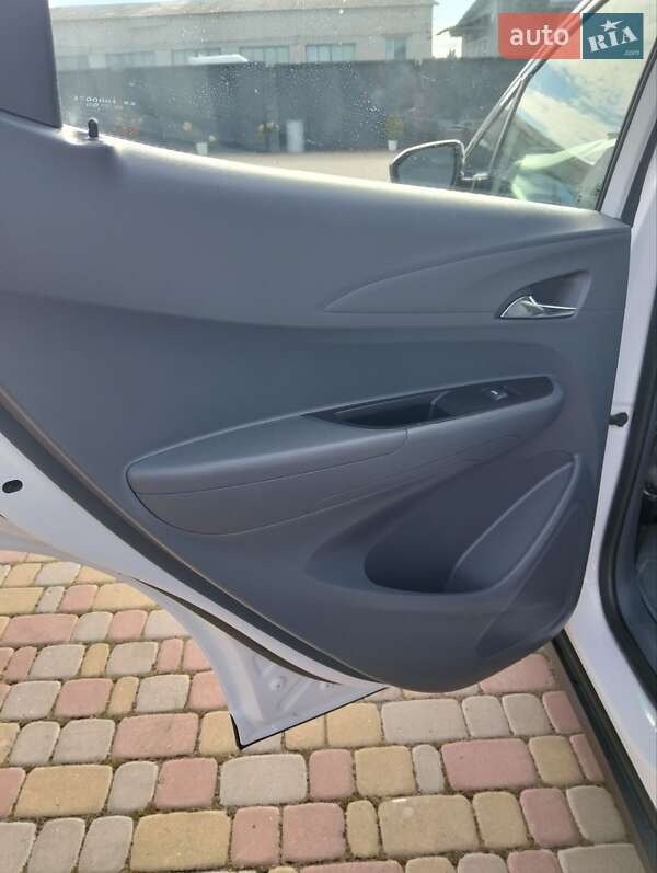 Хетчбек Chevrolet Bolt EV 2016 в Костопілі