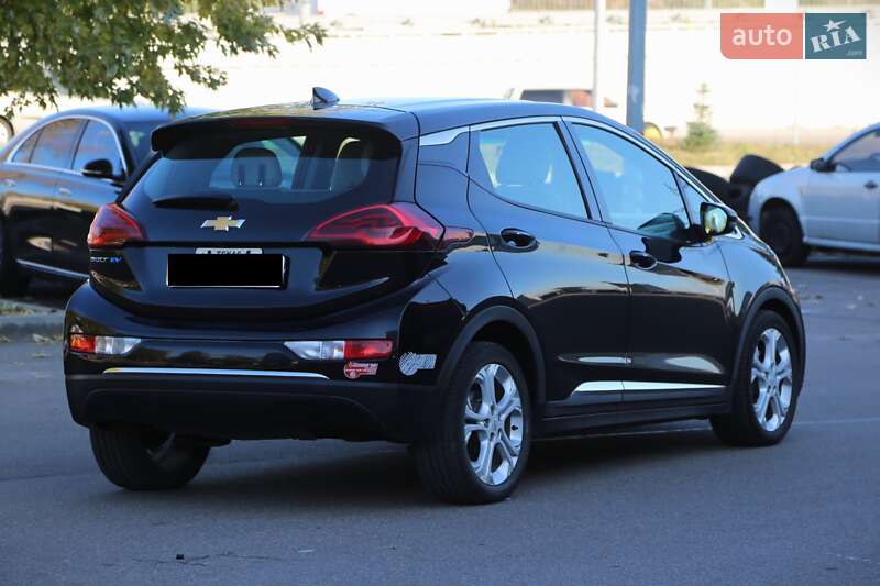 Хэтчбек Chevrolet Bolt EV 2018 в Киеве