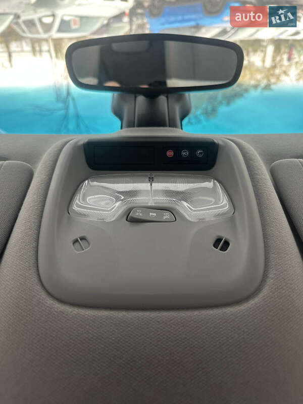 Хетчбек Chevrolet Bolt EV 2018 в Білогородці фото 28 Хетчбек Chevrolet Bolt EV 2018 в Білогородці