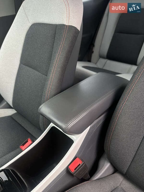 Хетчбек Chevrolet Bolt EV 2018 в Білогородці фото 39 Хетчбек Chevrolet Bolt EV 2018 в Білогородці