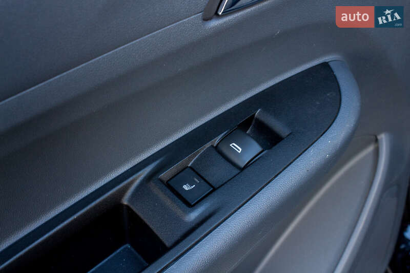 Хэтчбек Chevrolet Bolt EV 2020 в Львове