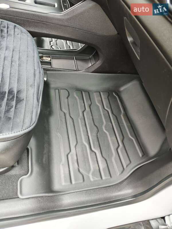 Хэтчбек Chevrolet Bolt EV 2023 в Полтаве фото 9 Хэтчбек Chevrolet Bolt EV 2023 в Полтаве