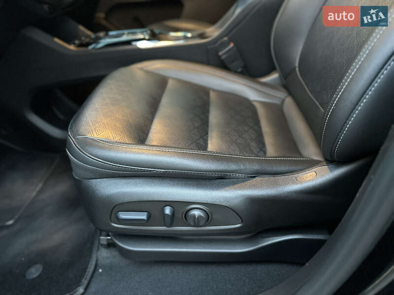 Хэтчбек Chevrolet Bolt EV 2023 в Виннице фото 52 Хэтчбек Chevrolet Bolt EV 2023 в Виннице