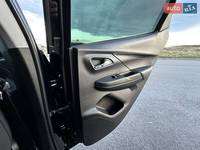 Хэтчбек Chevrolet Bolt EV 2023 в Виннице фото 77 Хэтчбек Chevrolet Bolt EV 2023 в Виннице