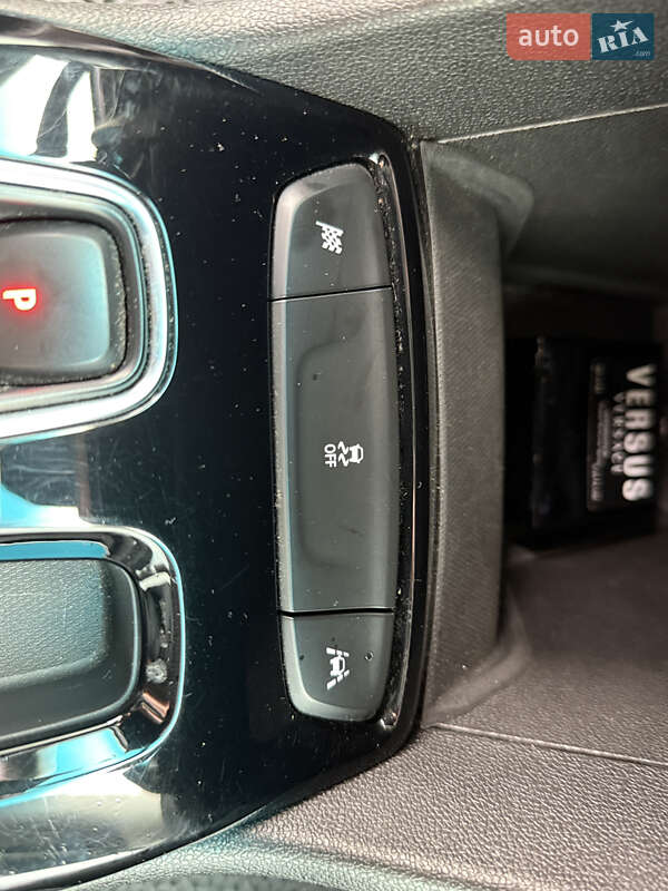 Хэтчбек Chevrolet Bolt EV 2023 в Киеве фото 30 Хэтчбек Chevrolet Bolt EV 2023 в Киеве