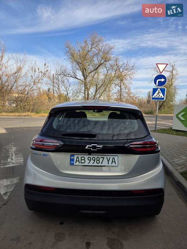Хэтчбек Chevrolet Bolt EV 2023 в Виннице фото 13 Хэтчбек Chevrolet Bolt EV 2023 в Виннице