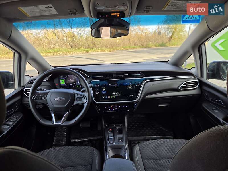 Хэтчбек Chevrolet Bolt EV 2023 в Виннице фото 26 Хэтчбек Chevrolet Bolt EV 2023 в Виннице