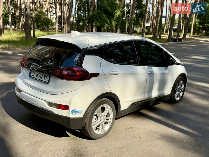 Хэтчбек Chevrolet Bolt EV 2021 в Черкассах фото 32 Хэтчбек Chevrolet Bolt EV 2021 в Черкассах