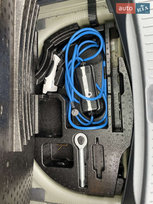 Хетчбек Chevrolet Bolt EV 2020 в Стрию