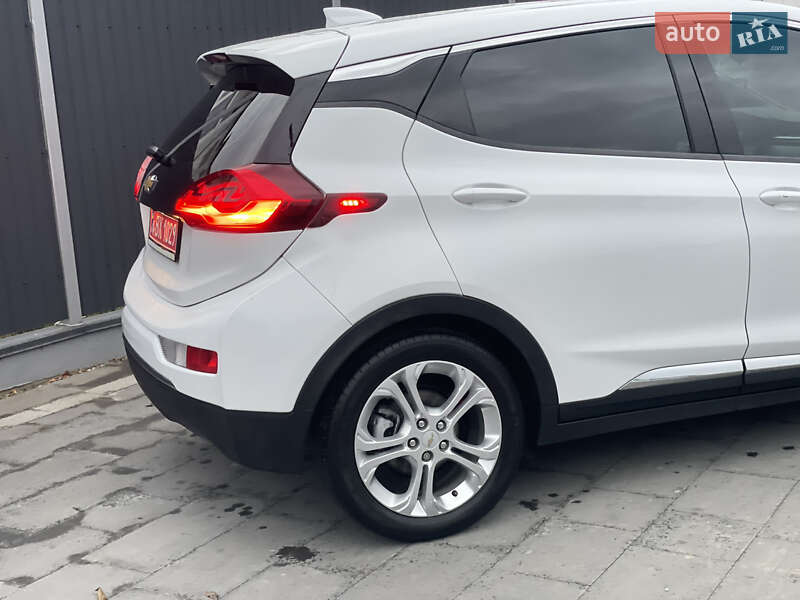 Хэтчбек Chevrolet Bolt EV 2021 в Львове фото 11 Хэтчбек Chevrolet Bolt EV 2021 в Львове