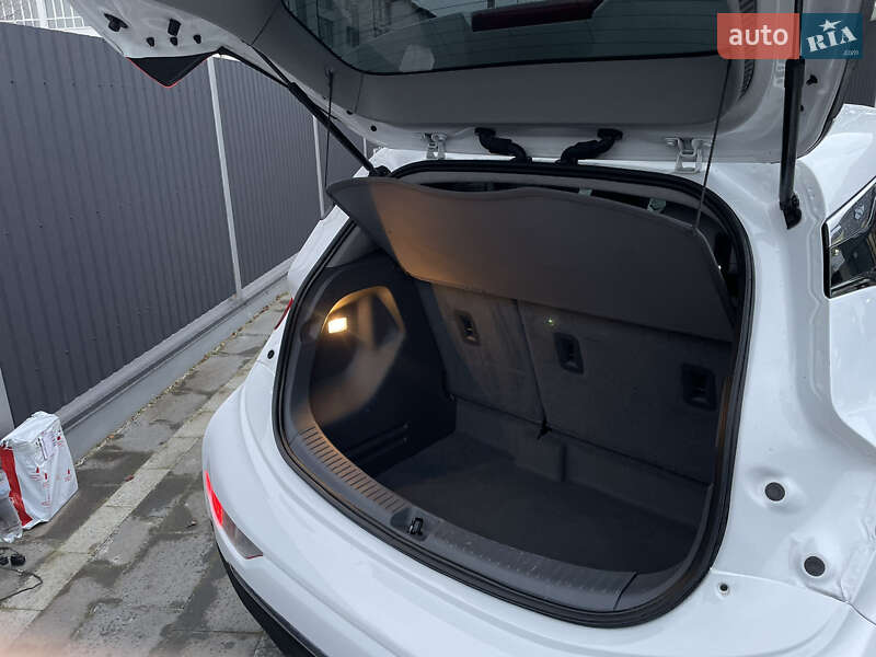 Хэтчбек Chevrolet Bolt EV 2021 в Львове фото 31 Хэтчбек Chevrolet Bolt EV 2021 в Львове