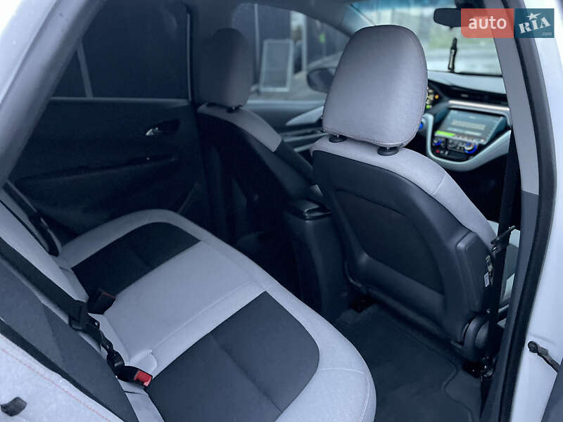 Хэтчбек Chevrolet Bolt EV 2021 в Львове фото 27 Хэтчбек Chevrolet Bolt EV 2021 в Львове
