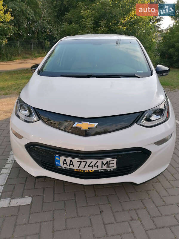 Хетчбек Chevrolet Bolt EV 2020 в Києві