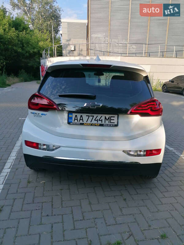 Хетчбек Chevrolet Bolt EV 2020 в Києві